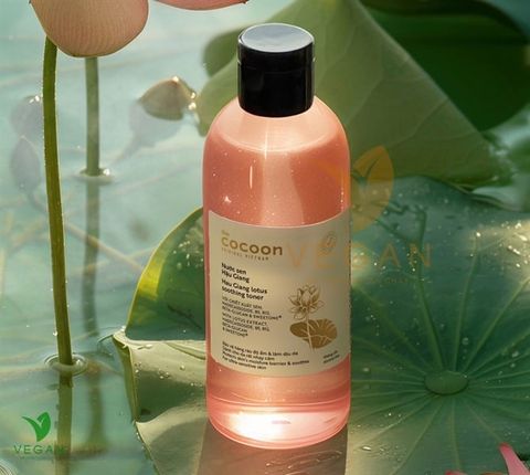 COCOON_Nước Hoa hồng Sen Hậu Giang Phục Hồi, Cấp Ẩm Và Làm Dịu Da 310ml