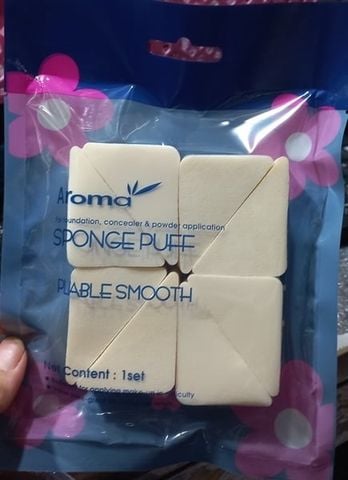 AROMA_Bông Phấn Tán Kem Nền 8 Miếng C561
