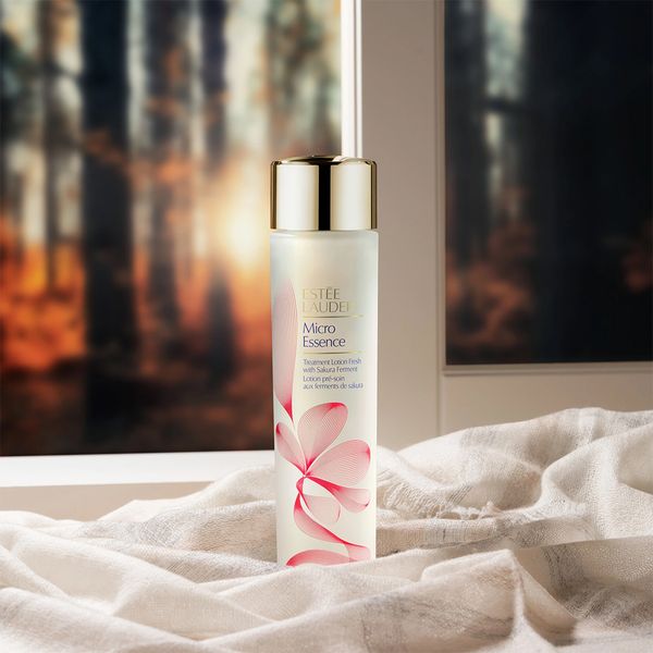 ESTÉE LAUDER(*)_Tinh Chất Hoa Anh Đào Micro Essence Treatment Lotion 200ml