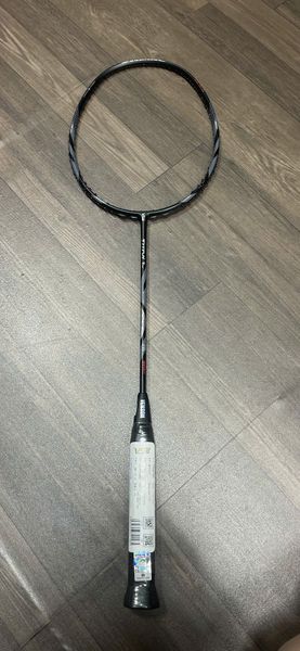 Vợt Cầu Lông VS TITAN 7 PRO – Nâng cấp tốc độ & sức mạnh