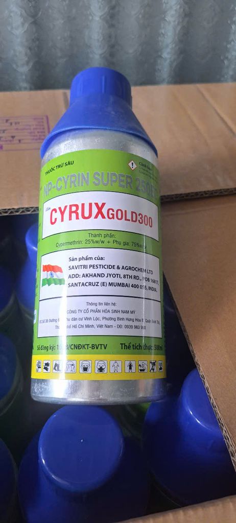 (500ml & 1L) Cyrux Gold 300Ec 1 lít, Np-Cyrin Super 250Ec 1L: trừ Sâu đầu đen hại dừa, sâu cuốn lá lúa, sâu xanh hại đậu tương, rệp sáp cà phê