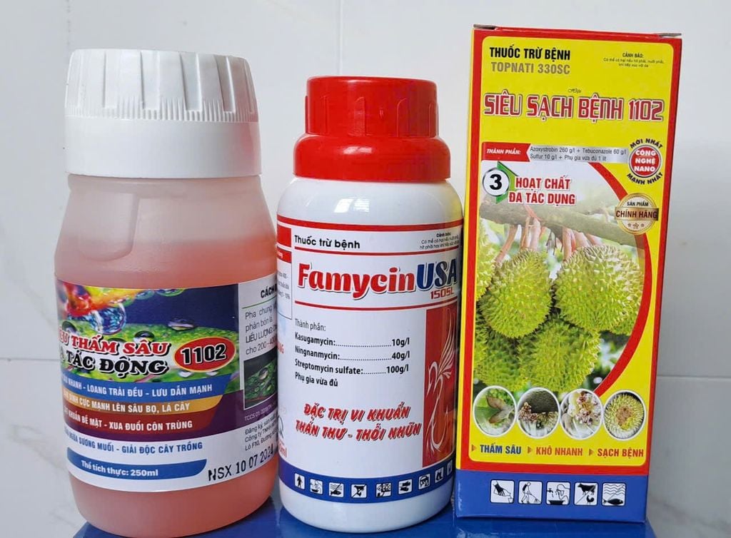 Bộ đôi đặc trị thán thư và rửa bông xoài, rửa trái xoài - rửa mắt cua, bông sầu riêng, rửa trái sầu riêng, rửa nước mưa, rửa sương muối do mưa