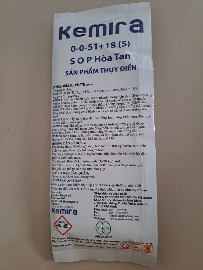 Chặn đọt sầu riêng bằng KEMIRA 500gam, không gây cháy lá của Thụy Điển (Châu Âu) - chống sượng trái, tăng độ ngọt của trái, chống rụng trái