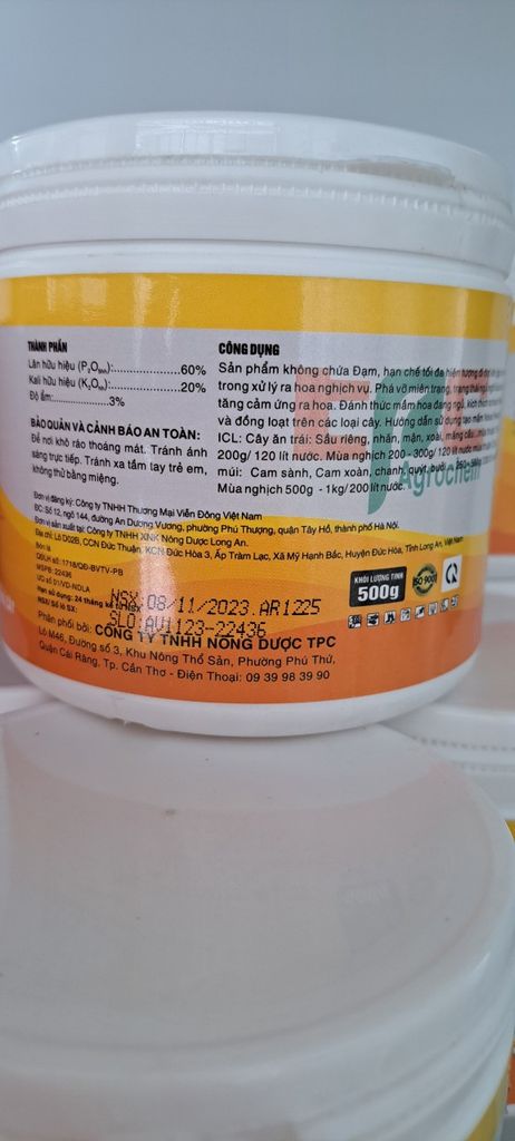 (500gam) Nova pekacid 0-60-20, Siêu tạo mầm hoa, kích ra hoa đồng loạt, chặn đọt, không gây cháy lá