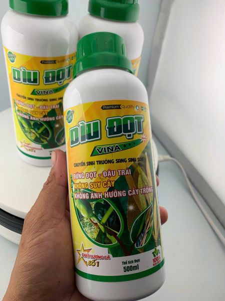 Dìu đọt sầu riêng chai 500ml: chuyển sinh trưởng sang sinh sản, đứng đọt, đậu trái, không suy cây, không ảnh hưởng cây trồng.