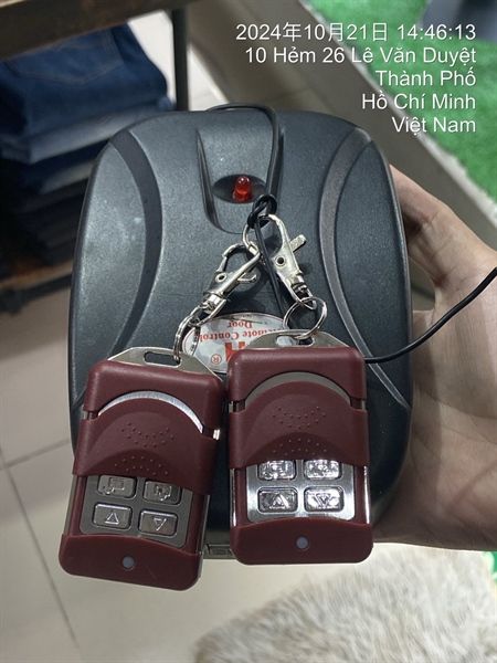  Bộ bo mạch cửa cuốn ( bao gồm bo mạch + 2 điều khiển cửa cuốn)bh 6thang 21.10.24 - 21.4.25 