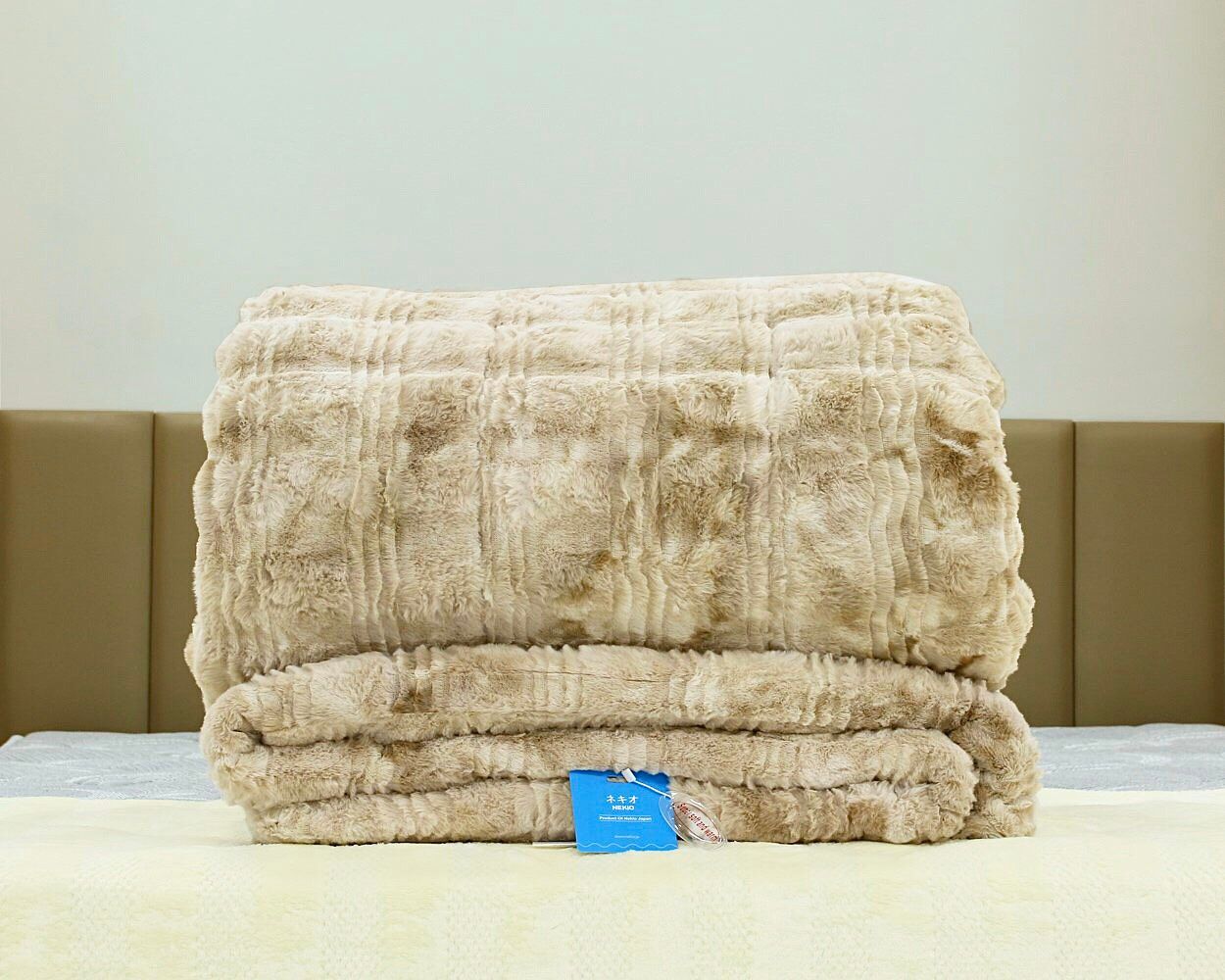  Chăn Queen Luxury Nekio Lông Thỏ Tuyết Nâu 