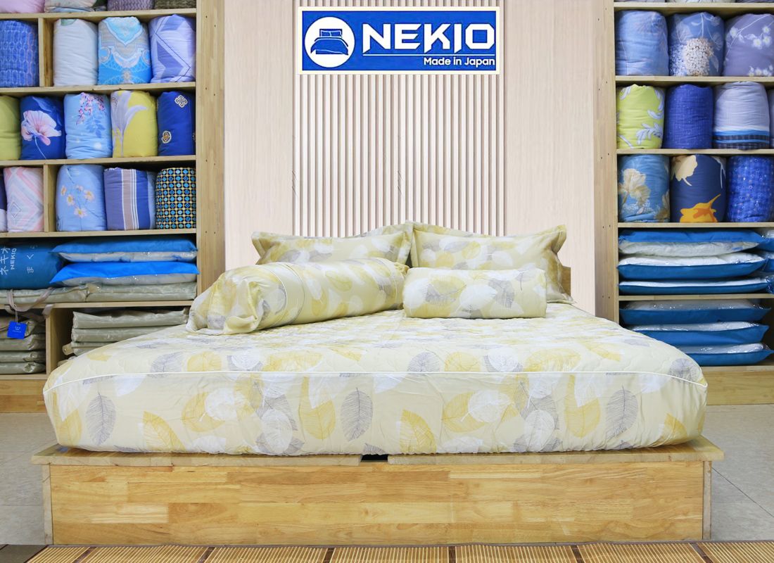  Bộ chăn ga Lụa Tencel Lá Vàng 