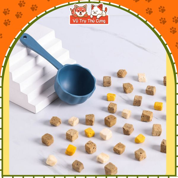 Muỗng Xúc Hạt Cho Chó Mèo Tiện Lợi