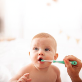 BRUSH-BABY BỘ 2 BÀN CHẢI ĐÁNH RĂNG CHO BÉ GIAI ĐOẠN 1 (0 - 18 THÁNG) - XANH DƯƠNG 