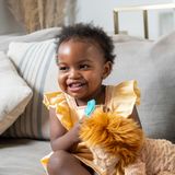  BRUSH-BABY BỘ 2 BÀN CHẢI MÁT XA NƯỚU CHO BÉ (10 - 36 THÁNG) 