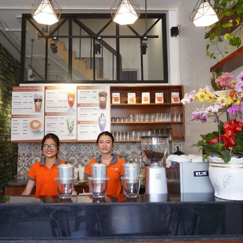  EXPRESS CAFE - BẾN VÂN ĐỒN, QUẬN 4 