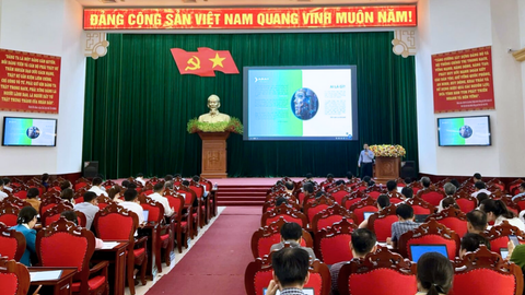  Chương trình “Nâng cao nhận thức, định hướng về triển khai Chiến lược Chuyển đổi số cho lãnh đạo các cấp” tỉnh kon tum 