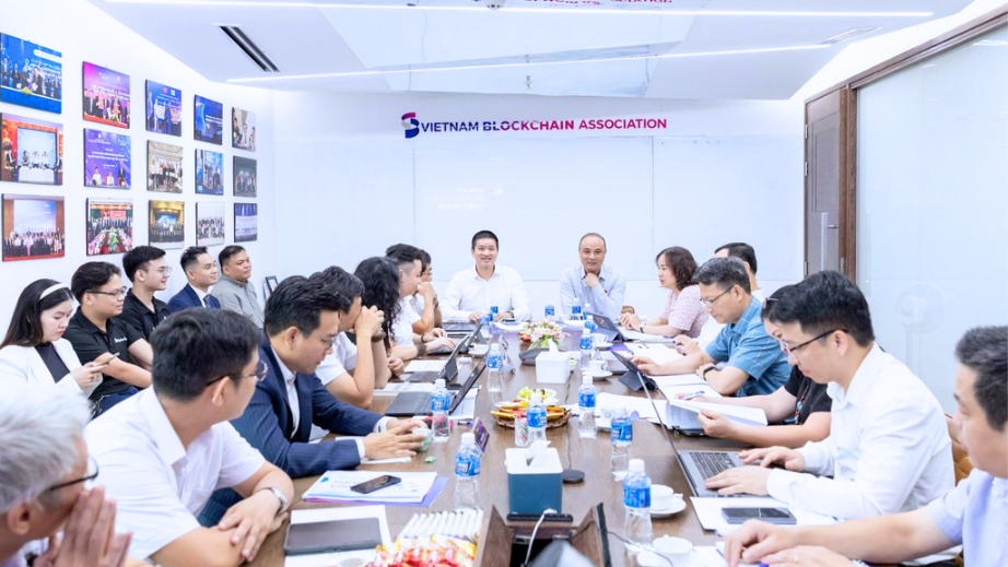  Tọa đàm góp ý về Tài sản số với Ủy ban Khoa học,  Công nghệ và Môi trường Quốc hội 