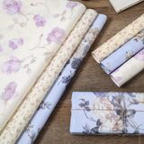  (38x52cm) Giấy Gói Hoa Chữ Tiếng Anh Họa Tiết-  Foam Cứng - Phong Cách Trang Nhã - Không Thấm Nước 