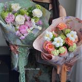  (38x52cm) Giấy Gói Hoa Chữ Tiếng Anh Họa Tiết-  Foam Cứng - Phong Cách Trang Nhã - Không Thấm Nước 