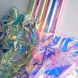  (57*57cm) Giấy Gói Hoa Bóng Kiếng Huỳnh Quamg Viền Chữ Cao Cấp, Không Thấm Nước. 