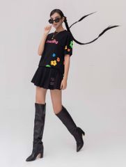 Áo Thun Hoạ Tiết Hoa - Đen