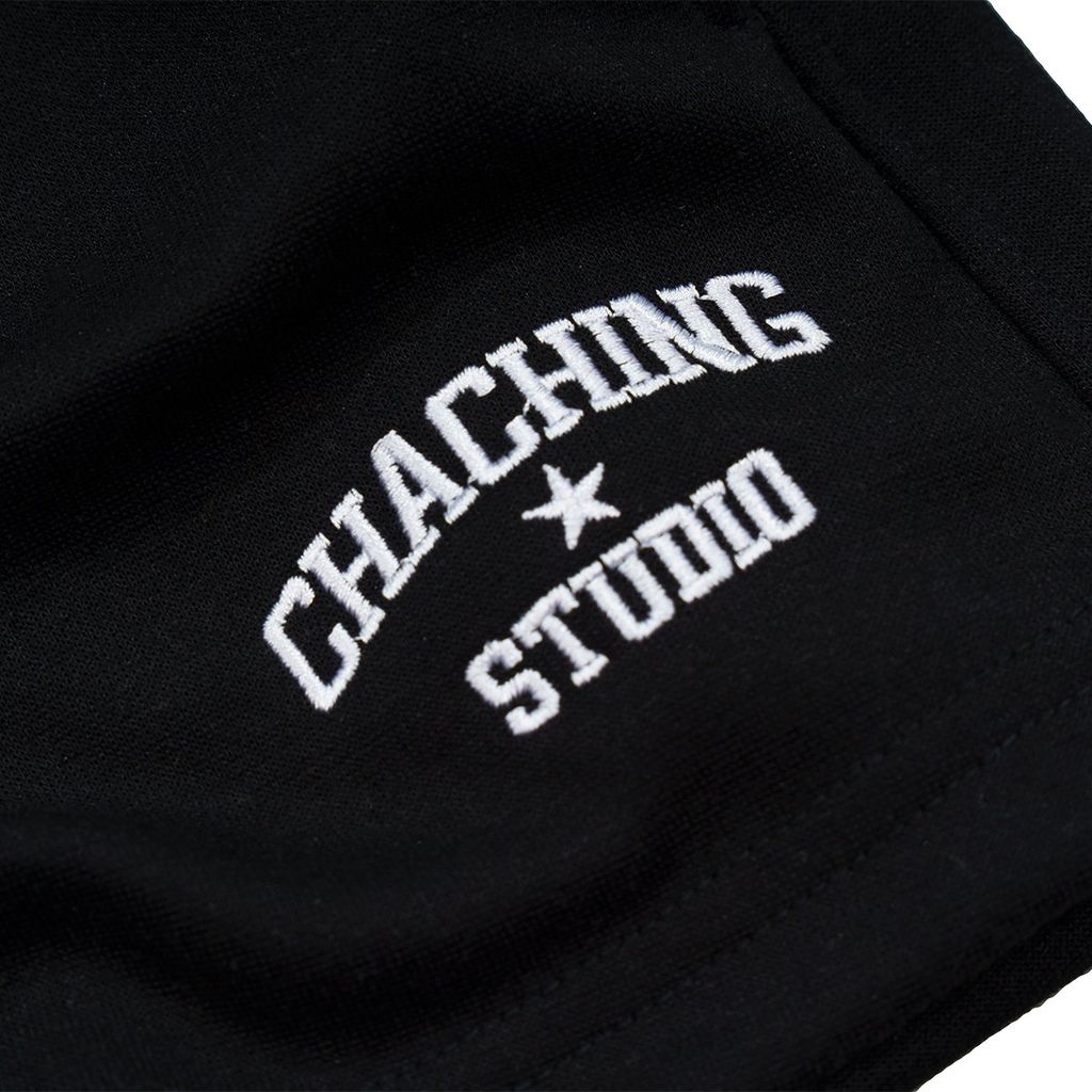 QUẦN SHORT NỈ THÊU LOGO - ĐEN