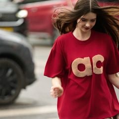 Áo AC Bông Xù Boxy Unisex - Trắng Chữ Đỏ