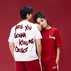 Áo Thun Couple Họa Tiết Lover Bông Xù - Đỏ đô