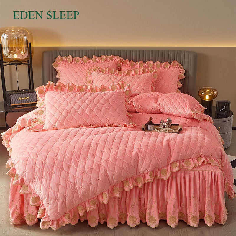 Bộ 4 món chăn ga nhung san hô trần bông thêu ren