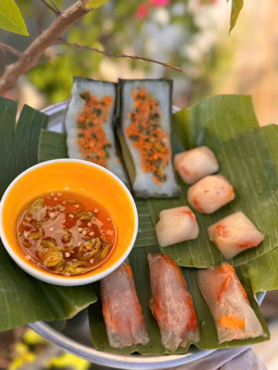Bánh Mix Thập Cẩm (Nậm, Lọc Và Ít)
