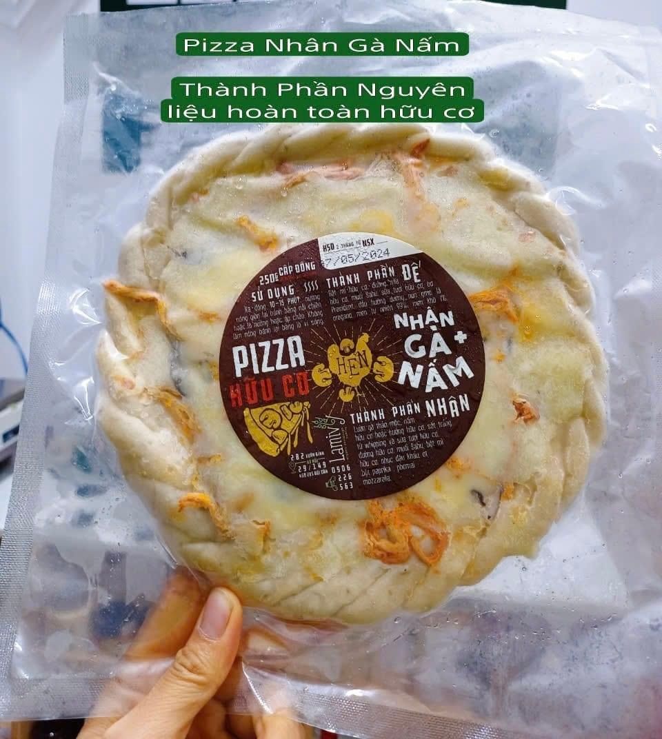 Bánh Pizza Nhân Gà Nấm