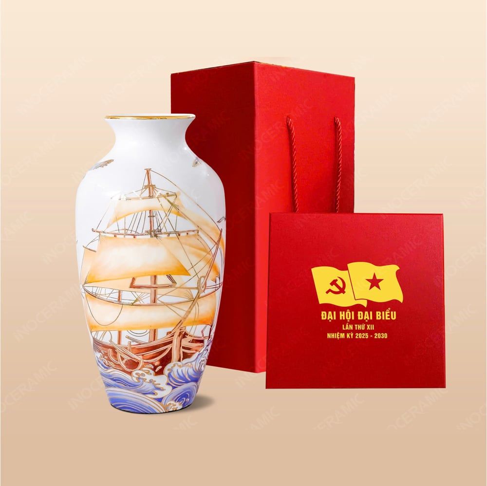 Quà tặng Đại hội Đảng - Lọ hoa thuận buồm H27