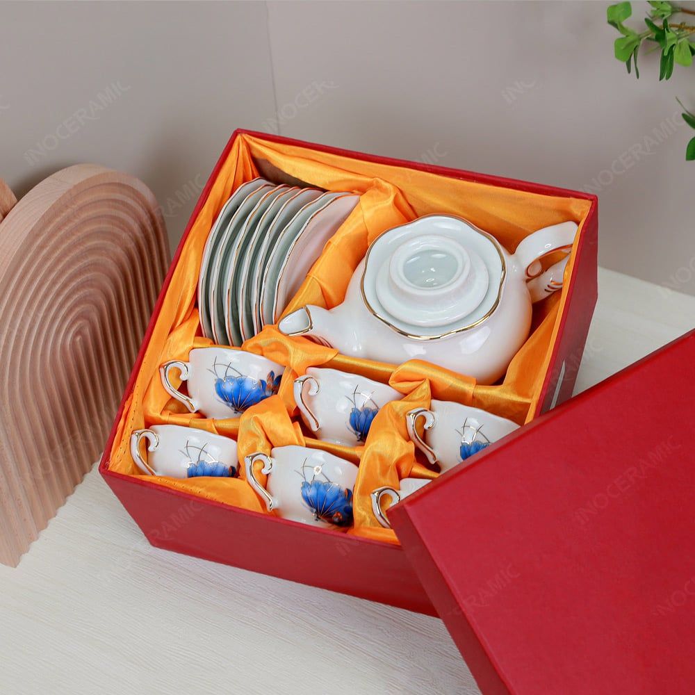 Bộ ấm trà Đài Các miệng lượn sen xanh vẽ vàng