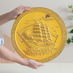 Đĩa trưng bày Thuận buồm men vàng kẻ vàng D32 | Quà tặng kỷ niệm thành lập
