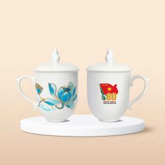 Quà tặng Quân đội - Ly sứ quai tim nắp ngọn lửa sen xanh in logo