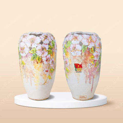 Quà tặng Quân đội - Lọ loang hoa anh thảo đắp nổi vẽ vàng H25