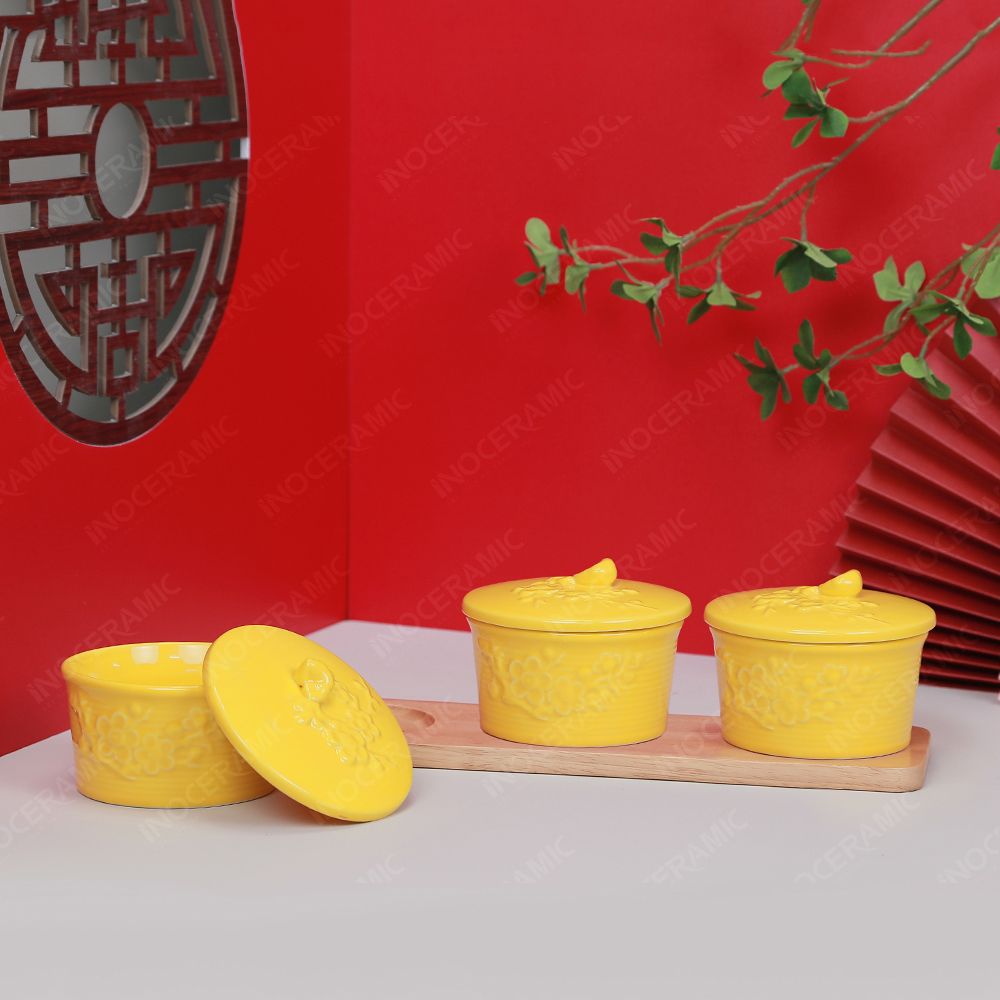 Bộ 03 hũ mứt hoa mai men vàng