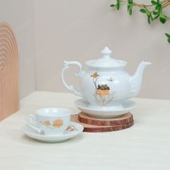 Bộ ấm trà Đài Các sen vàng