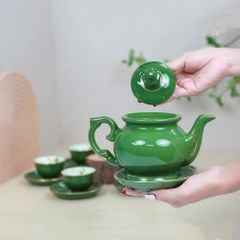 Bộ ấm trà Đài Các men lục vẽ sen chỉ vàng