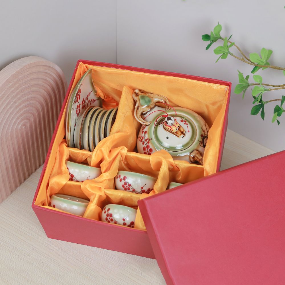 Bộ ấm trà Mục đồng cưỡi trâu men ngọc vẽ đào đông