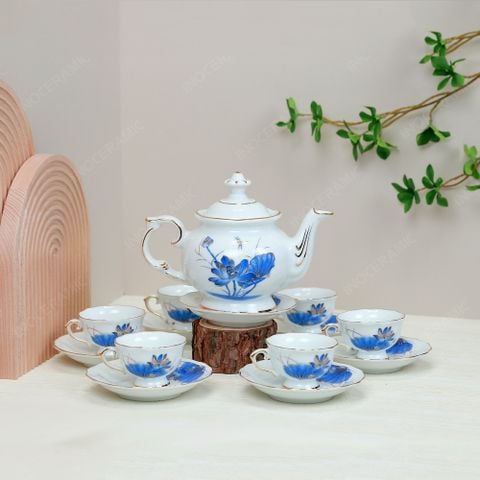 Bộ ấm trà Đài Các miệng lượn sen xanh vẽ vàng