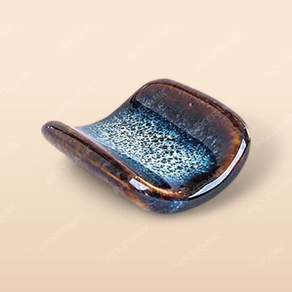 Gác đũa 1 - Bộ bàn ăn men xanh hoả biến