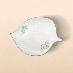 Đĩa lá đề - Bộ bàn ăn men kem vẽ sen xanh