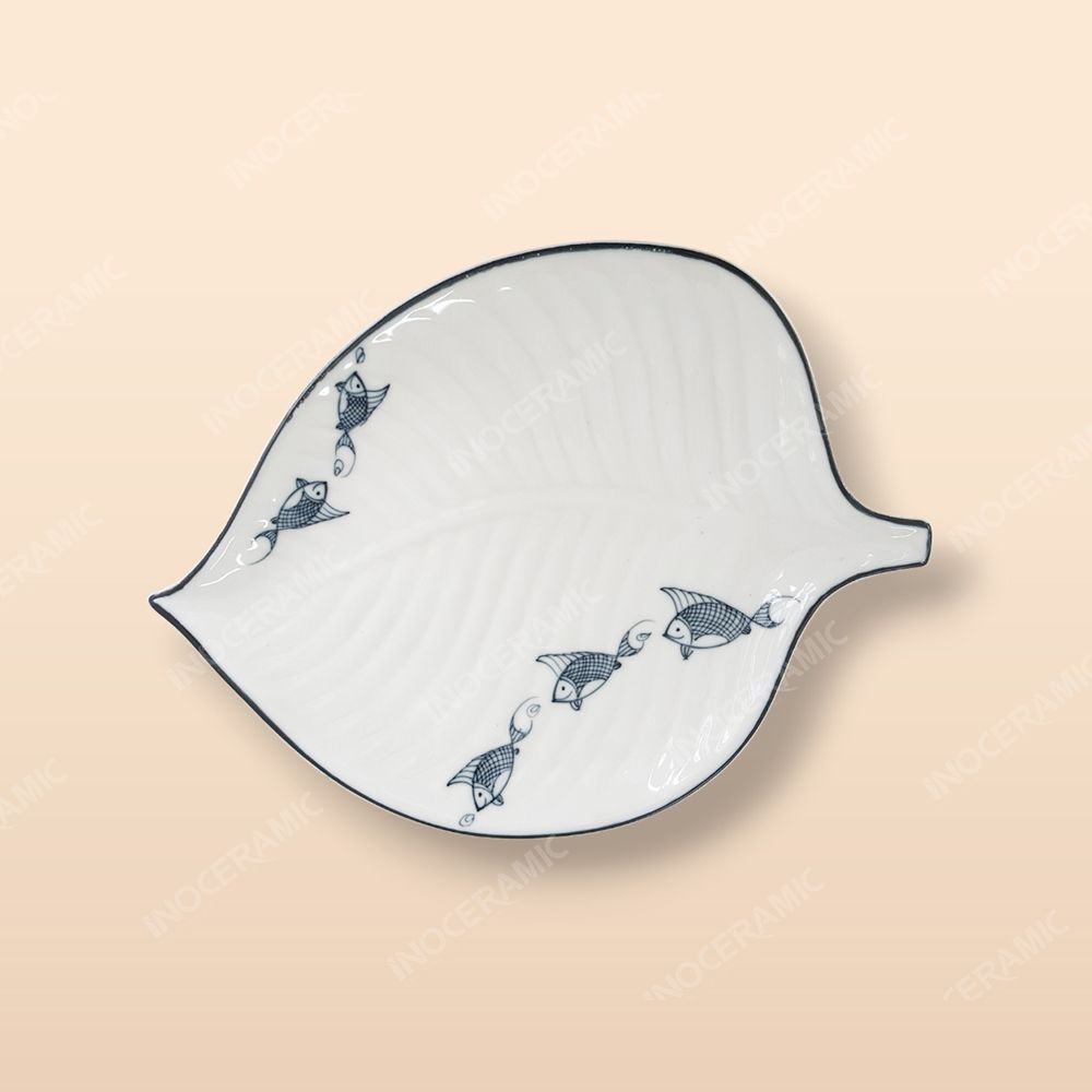 Đĩa lá đề - Bộ bàn ăn men kem vẽ cá xanh