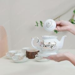 Bộ ấm trà Đài Các miệng lượn sen vàng vẽ vàng