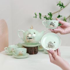 Bộ ấm trà Mẫu Đơn men ngọc Thuận buồm chỉ vàng