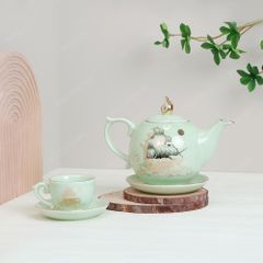 Bộ ấm trà Mẫu Đơn men ngọc Thuận buồm chỉ vàng