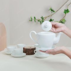 Bộ ấm trà vai vuông men trắng