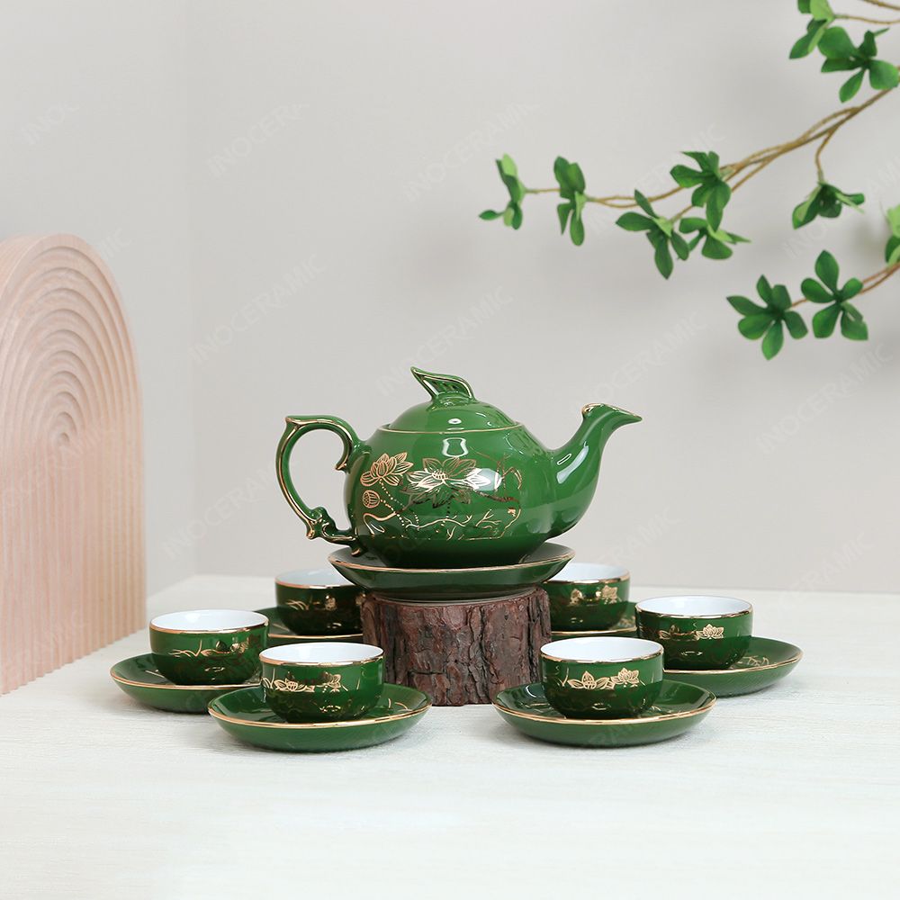 Bộ ấm trà Kỳ lân men lục sen vàng