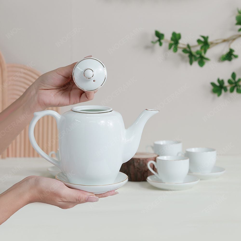 Bộ ấm dáng trống kẻ chỉ vàng in logo