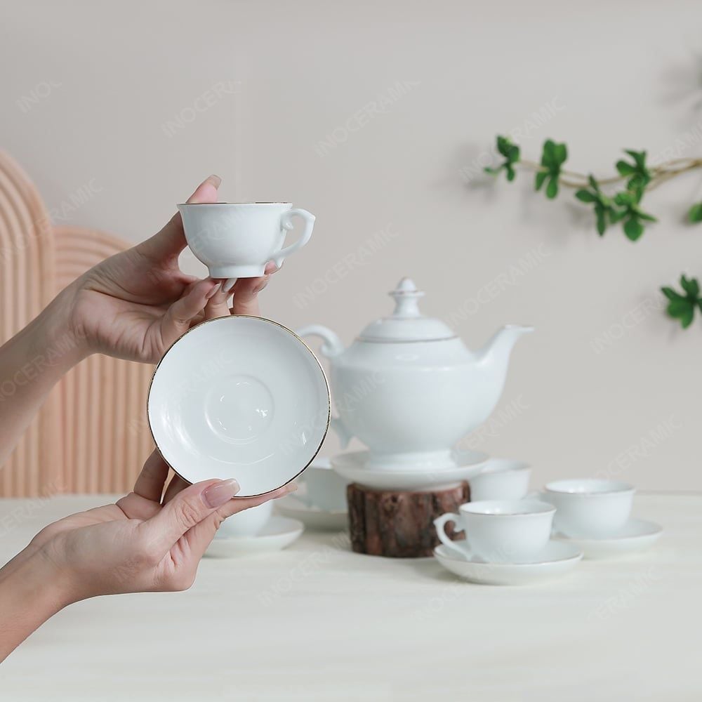 Bộ ấm trà Đèn thần kẻ chỉ vàng