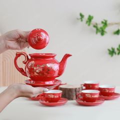 Bộ ấm trà Đài Các men đỏ Sen vàng vẽ vàng
