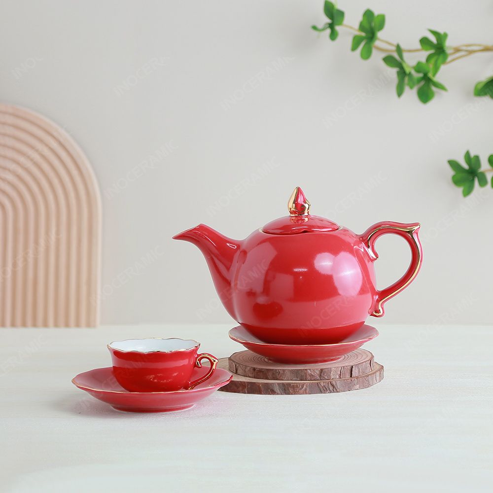 Bộ ấm trà Mẫu Đơn men đỏ sen vàng vẽ vàng